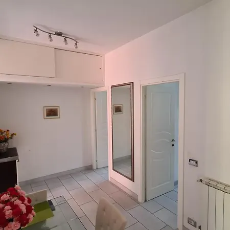 Ladispoli Apartment * Ladispoli